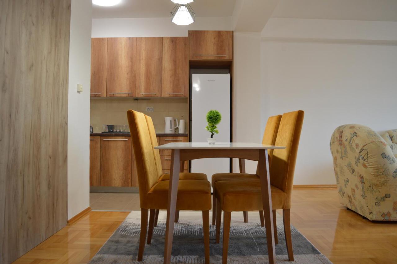 S Apartment Skopje Esterno foto
